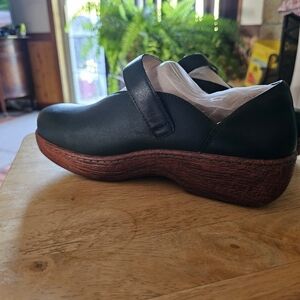Alegria Women's Green Leather Shoes